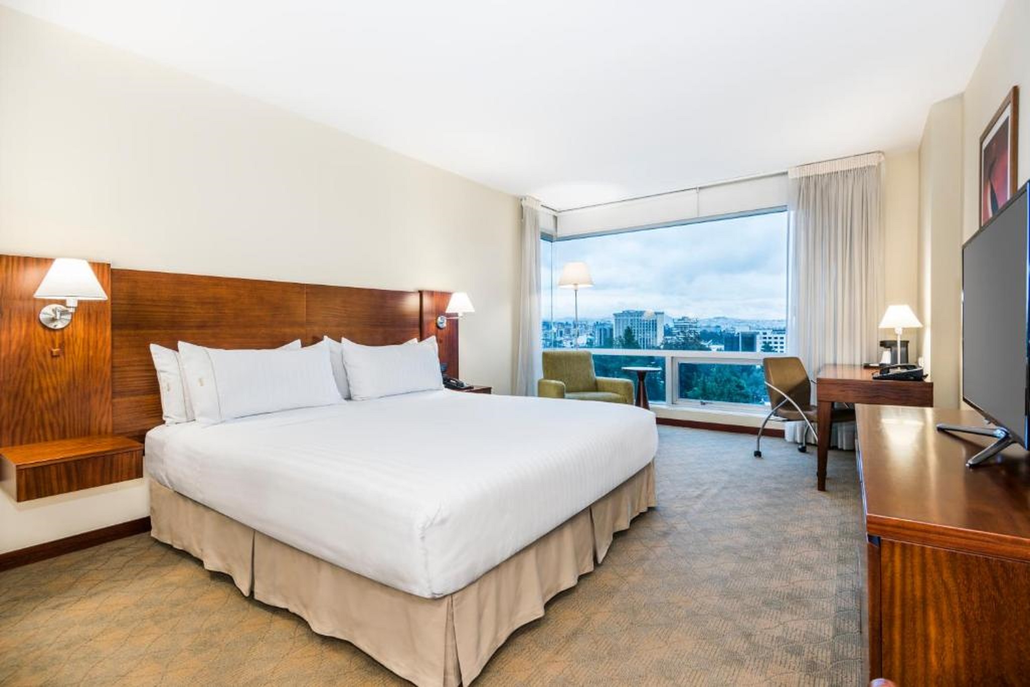 holiday inn express quito by ihg