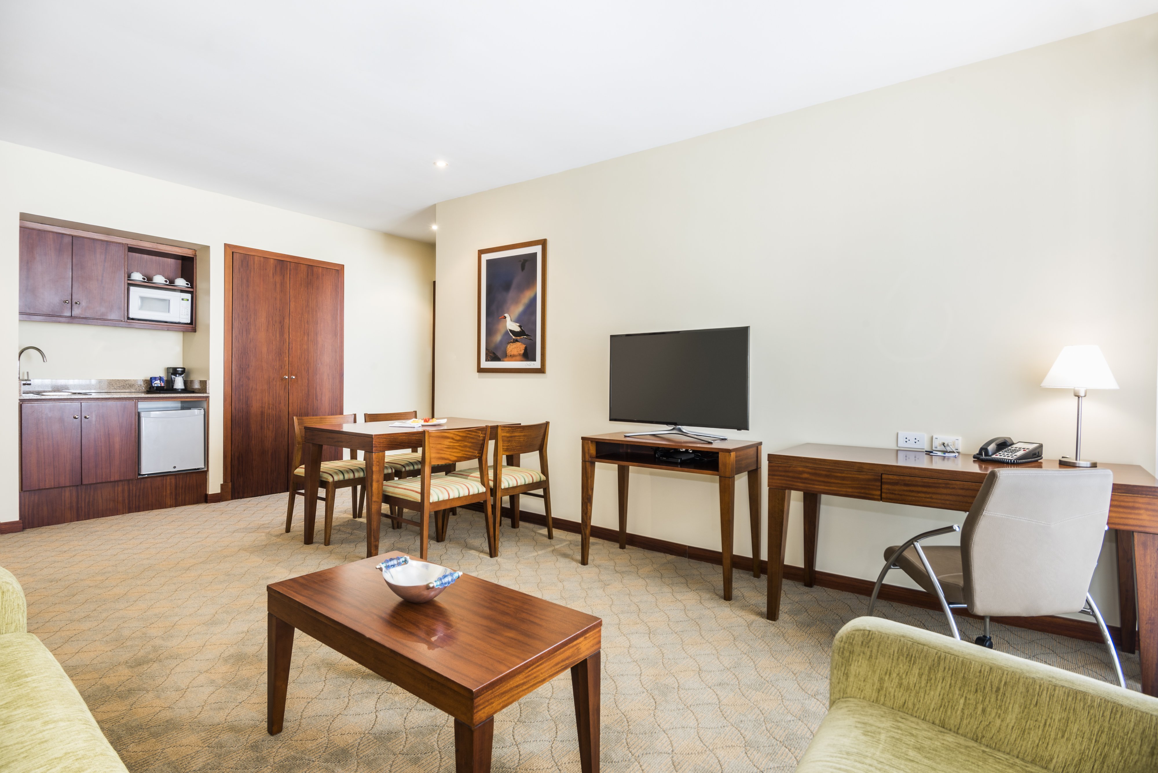 holiday inn express quito by ihg