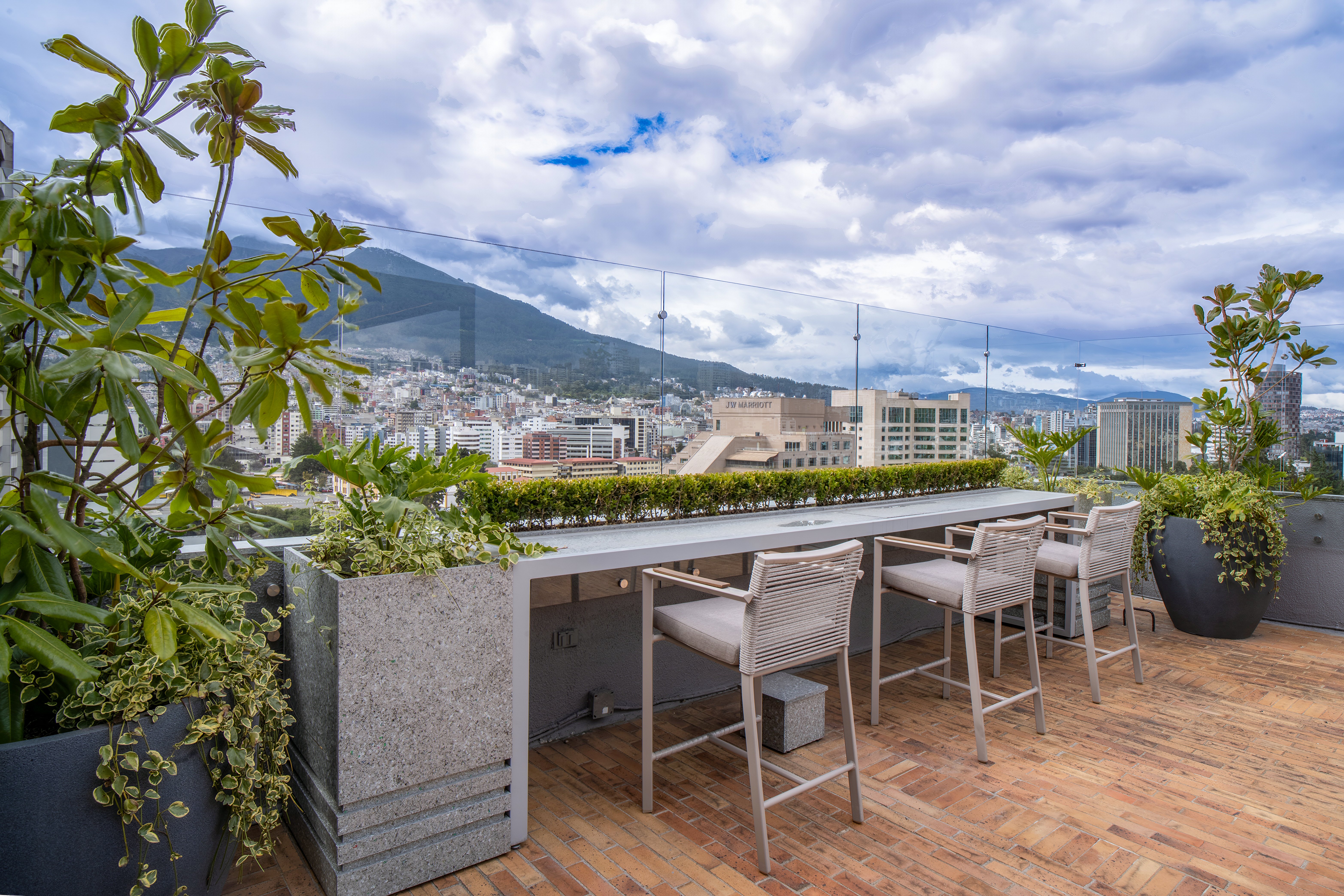 holiday inn express quito by ihg