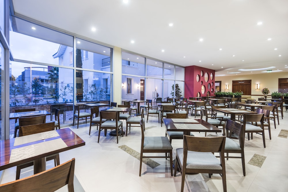 holiday inn express quito by ihg