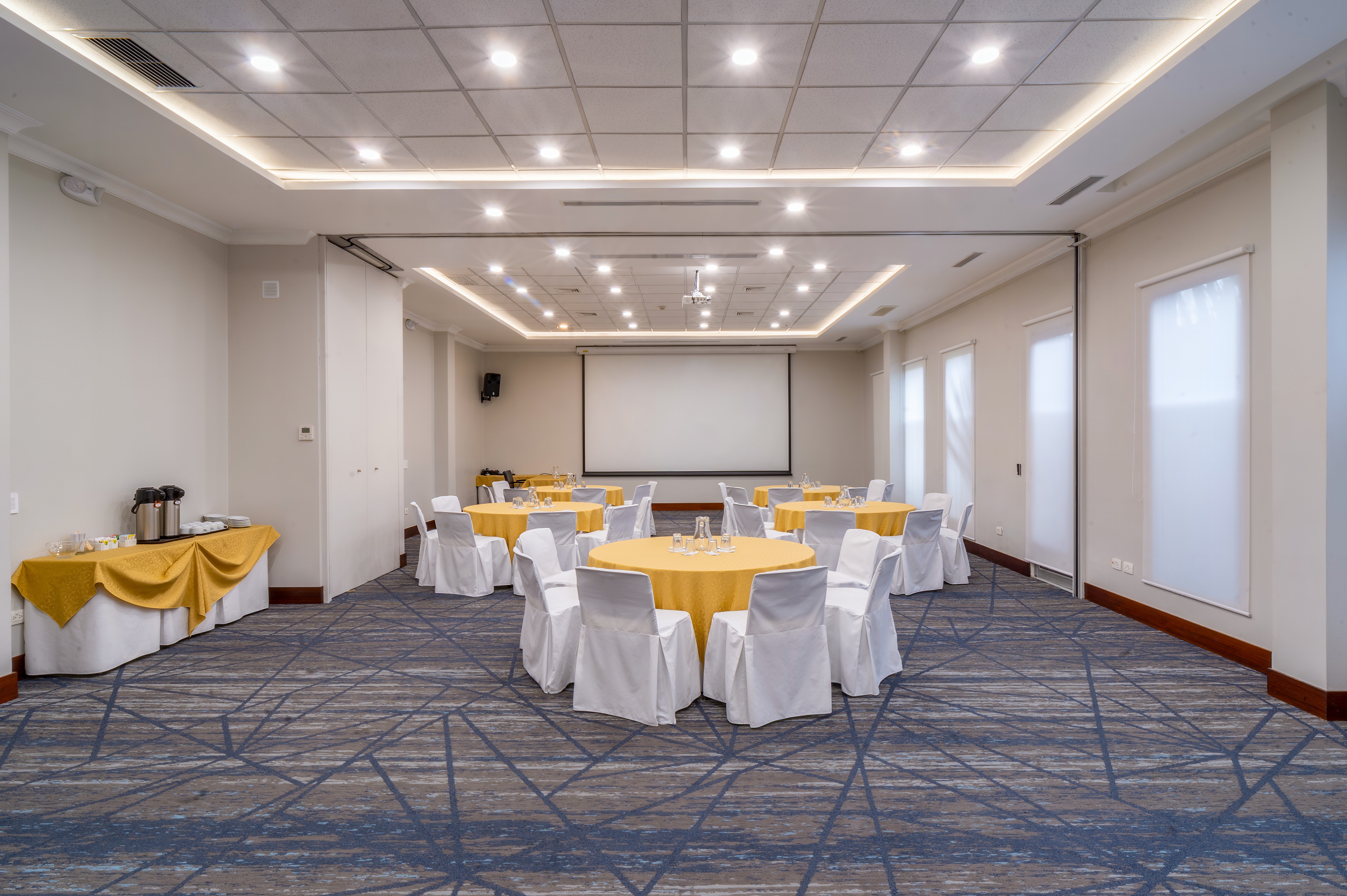 holiday inn express quito by ihg