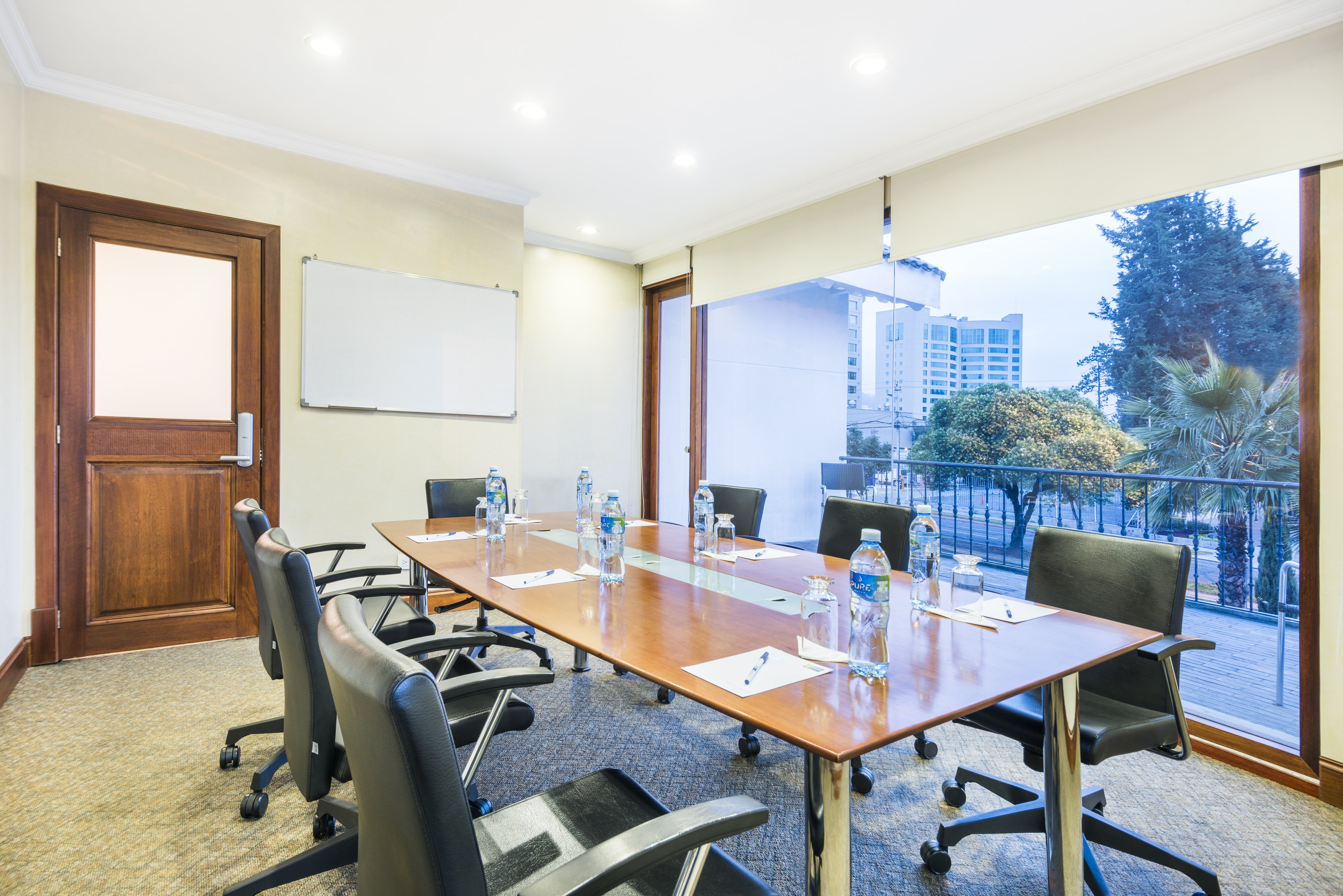 holiday inn express quito by ihg