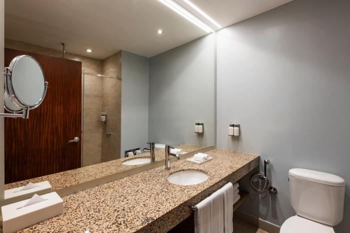 holiday inn express quito by ihg