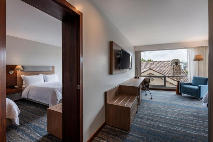 holiday inn express quito by ihg