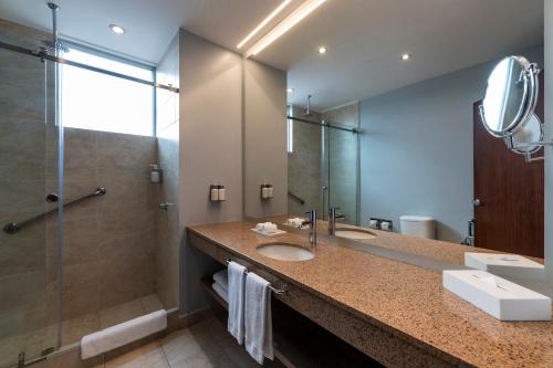 holiday inn express quito by ihg