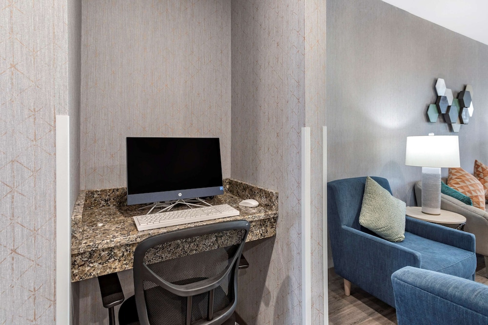 quality inn lebanon highway 109