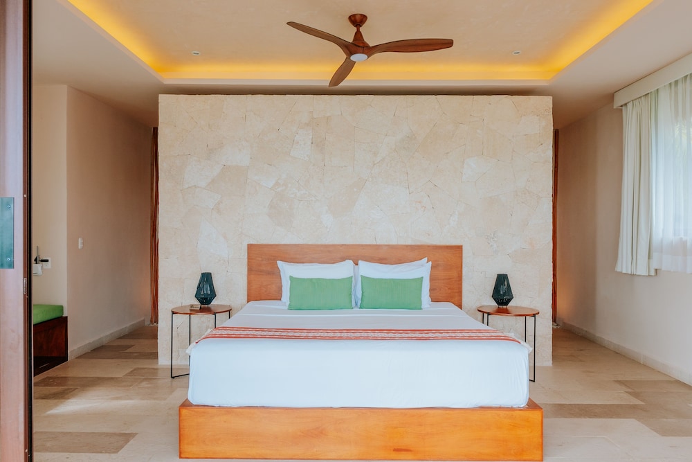 khaban bacalar hotel boutique