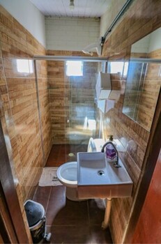 boldro surf house noronha