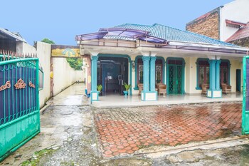 sky residence mawar reddoors