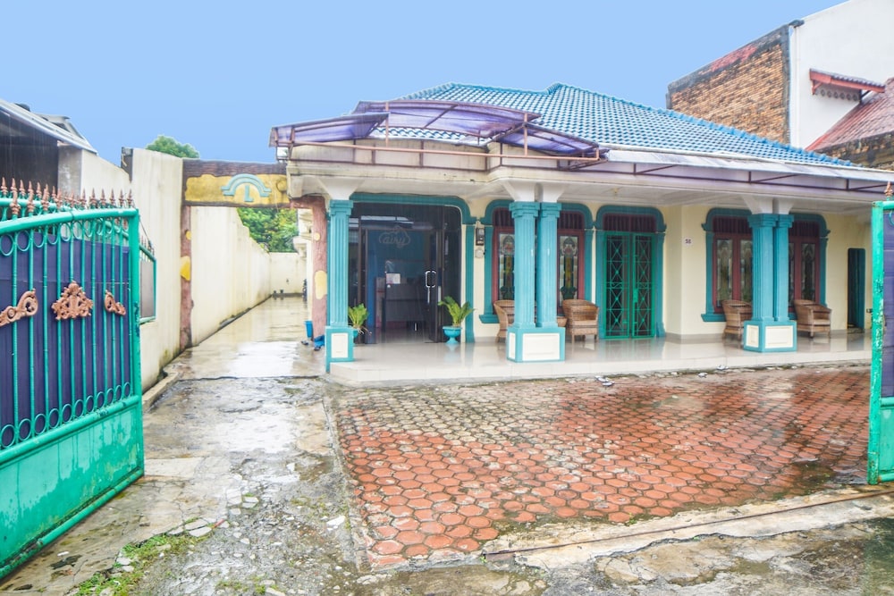 sky residence mawar reddoors