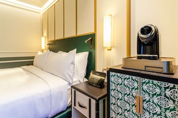 the emerald house lisbon curio collection by hilton