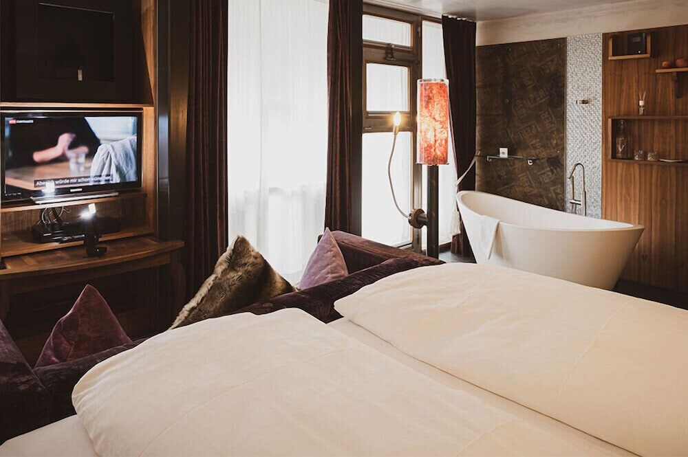 backstage boutique hotel