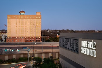 Staybridge Suites San Antonio Downtown Conv Ctr By Ihg,Downtown San Antonio>>Bexar County,3 star