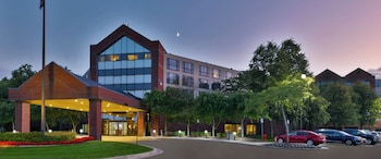 hotel auburn hills