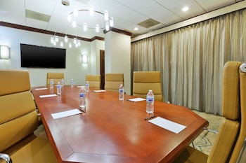 hotel auburn hills