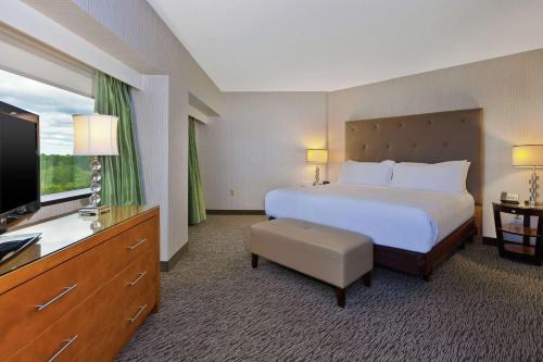 hotel auburn hills
