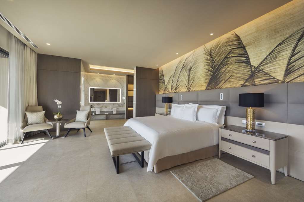 el embajador a royal hideaway hotel
