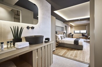 cama luxury suites