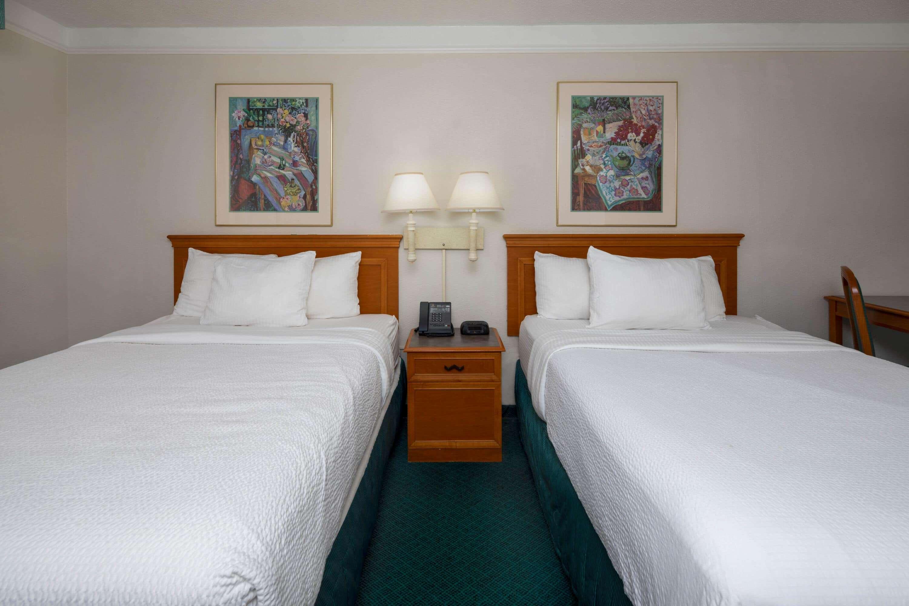 super 8 by wyndham savannah