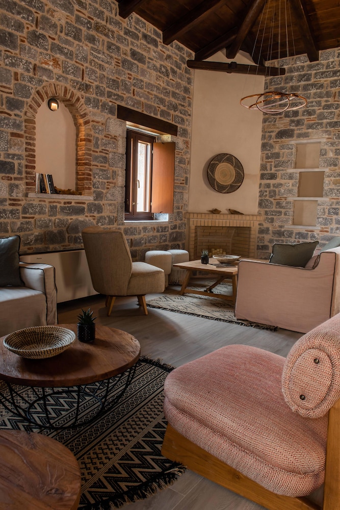 manifest hotel