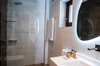 manifest hotel