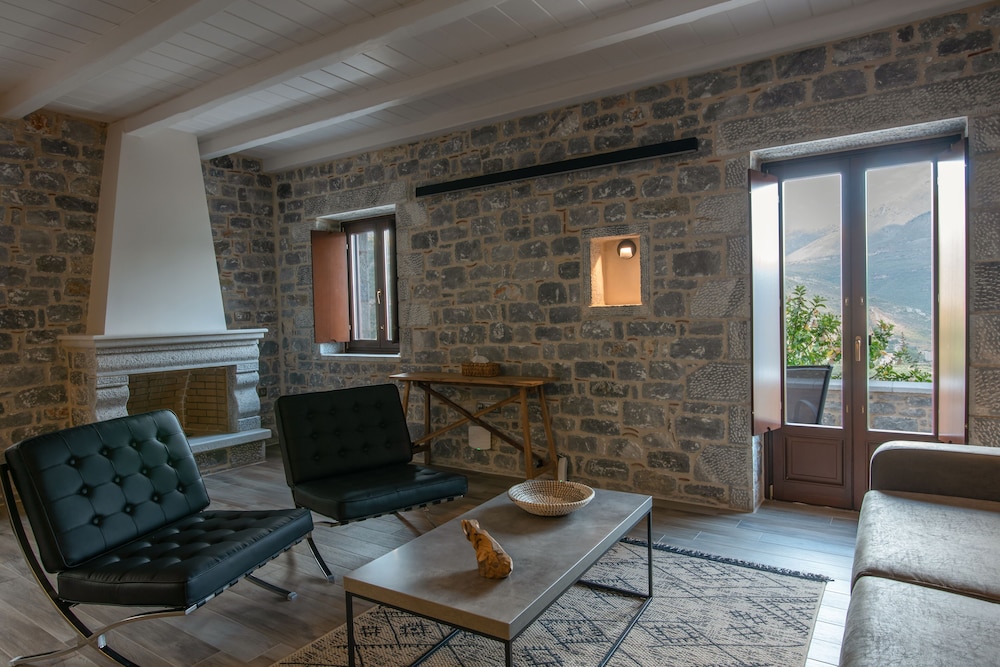 manifest hotel