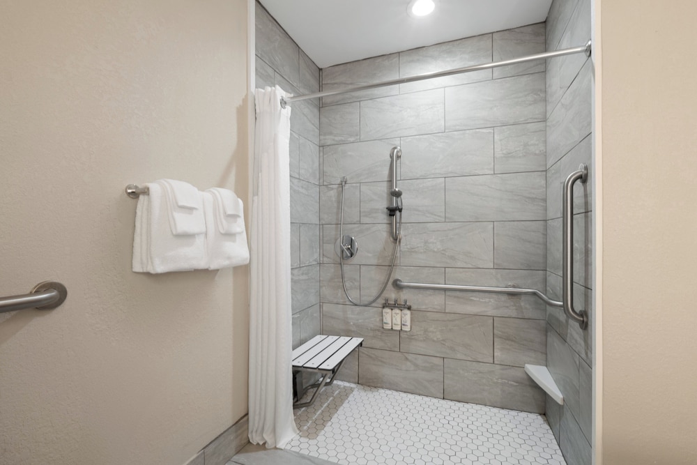 holiday inn express and suites sebring by ihg