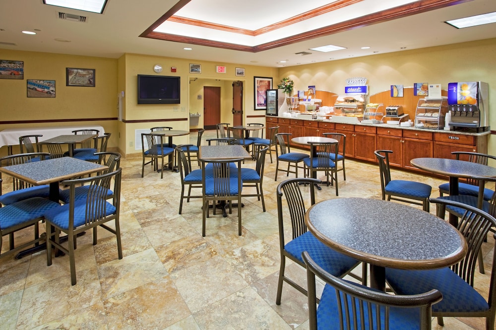 holiday inn express and suites sebring by ihg