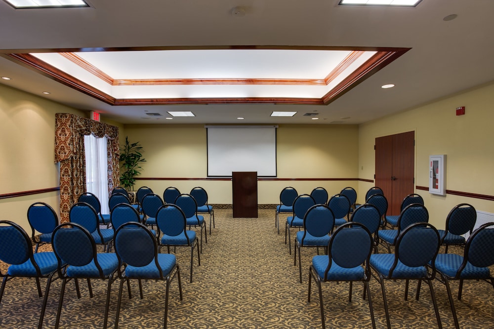 holiday inn express and suites sebring by ihg