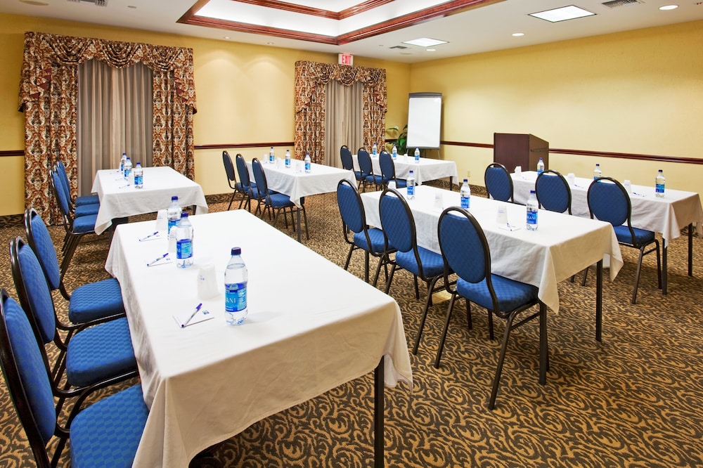 holiday inn express and suites sebring by ihg
