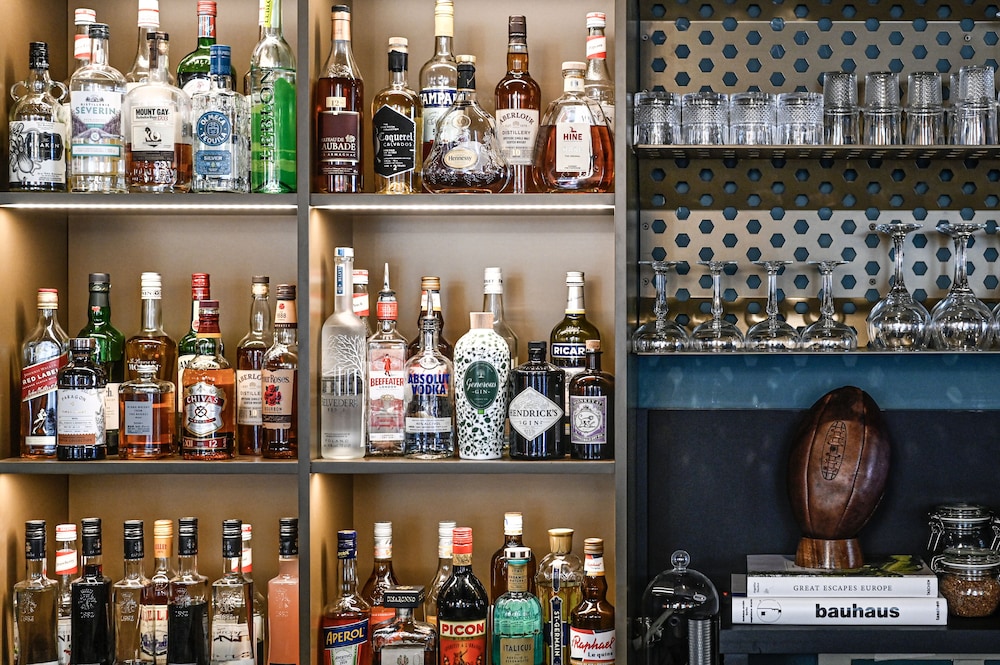 tribe paris la defense esplanade