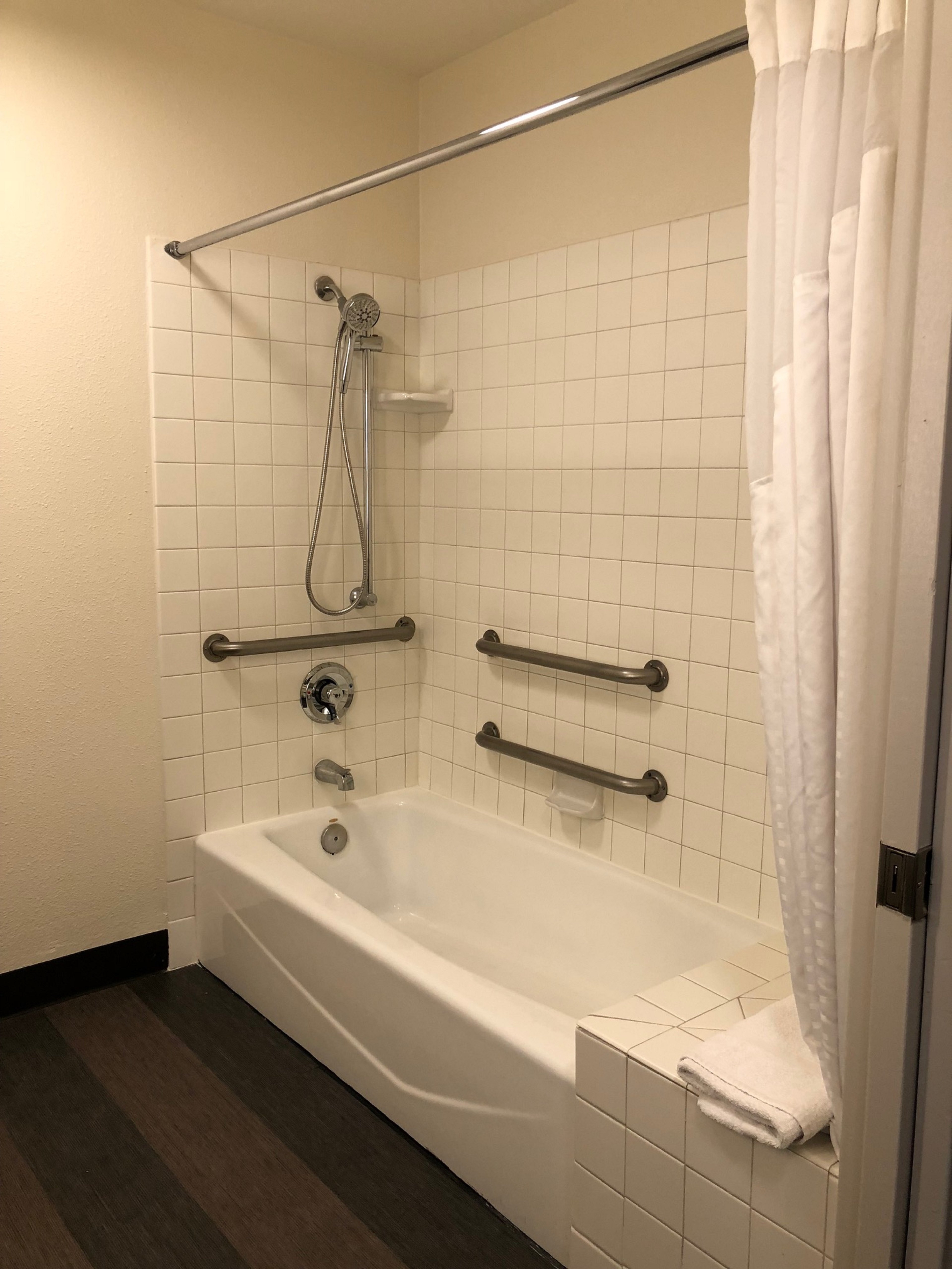holiday inn selma swancourt by ihg