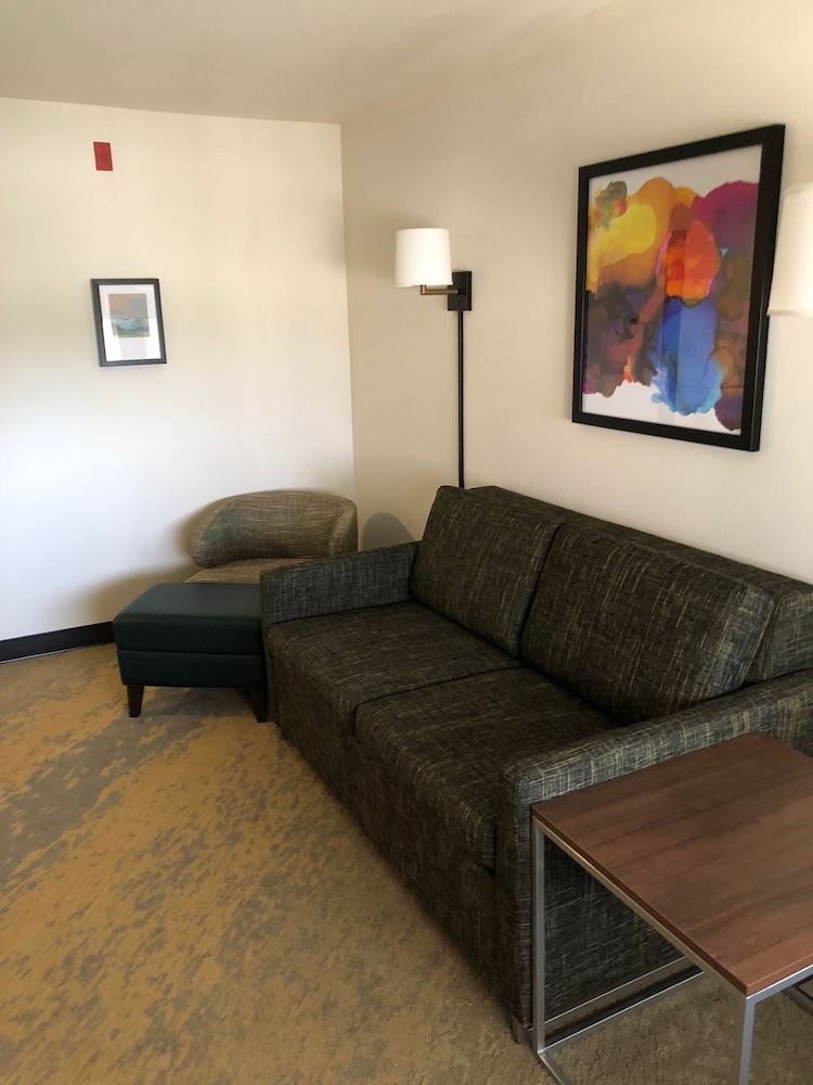 holiday inn selma swancourt by ihg