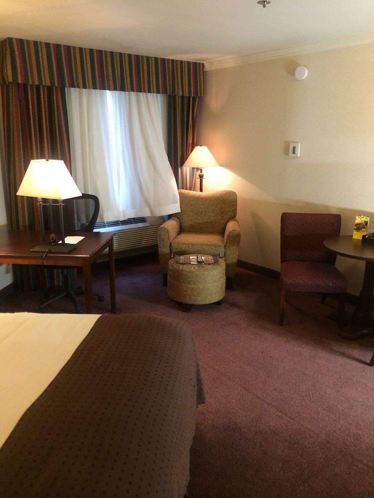 holiday inn selma swancourt by ihg