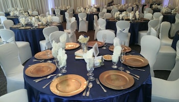 holiday inn selma swancourt by ihg