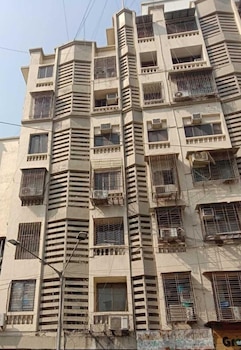 lucky service apartments