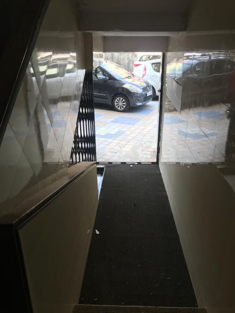 lucky service apartments