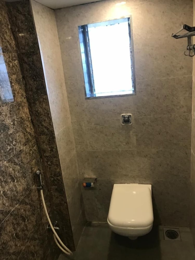 lucky service apartments