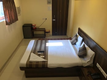 lucky service apartments