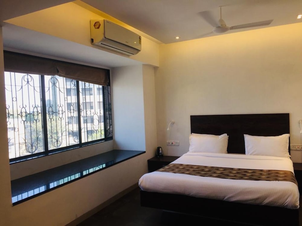 lucky service apartments