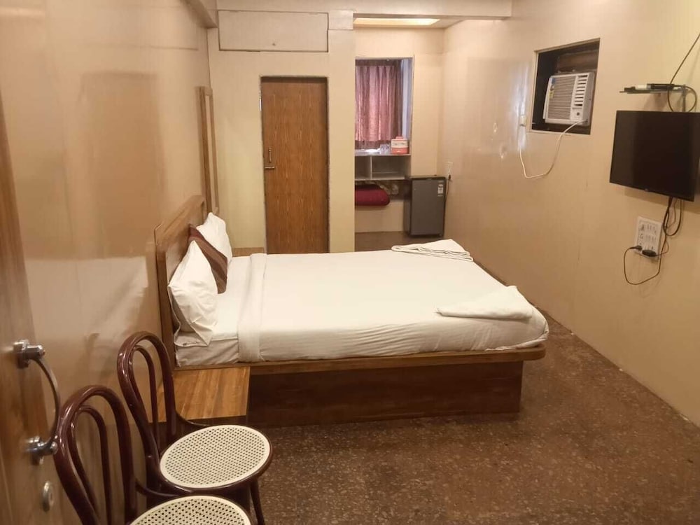 lucky service apartments