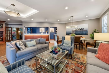 Best Western Plus White Bear Country Inn,Minneapolis - St. Paul>>Minneapolis,3 star