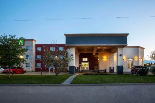 Quality Inn & Suites,Alberta>>Whitecourt,3 star