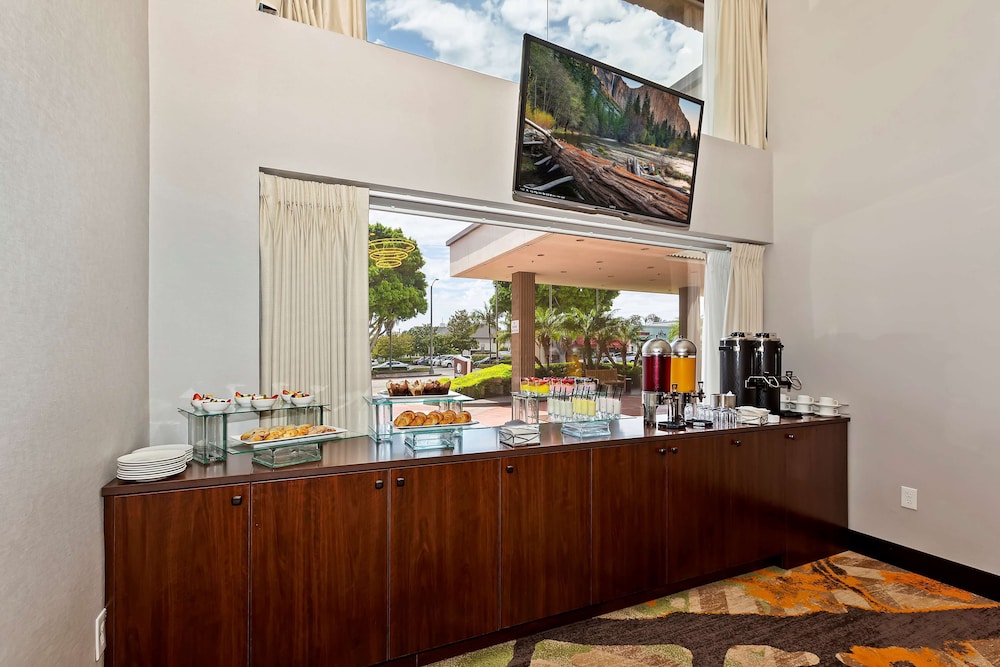 doubletree by hilton whittier los angeles