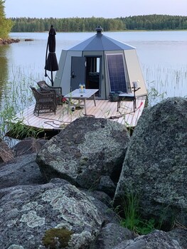 peace and quiet hotel