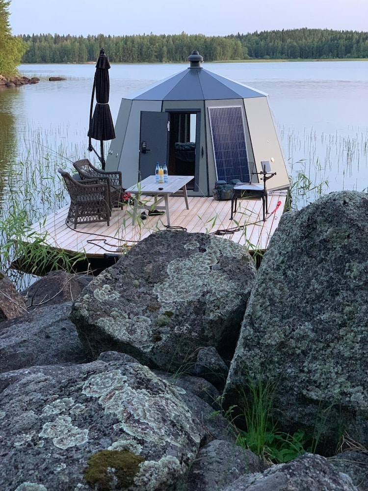 peace and quiet hotel