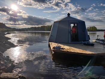 peace and quiet hotel