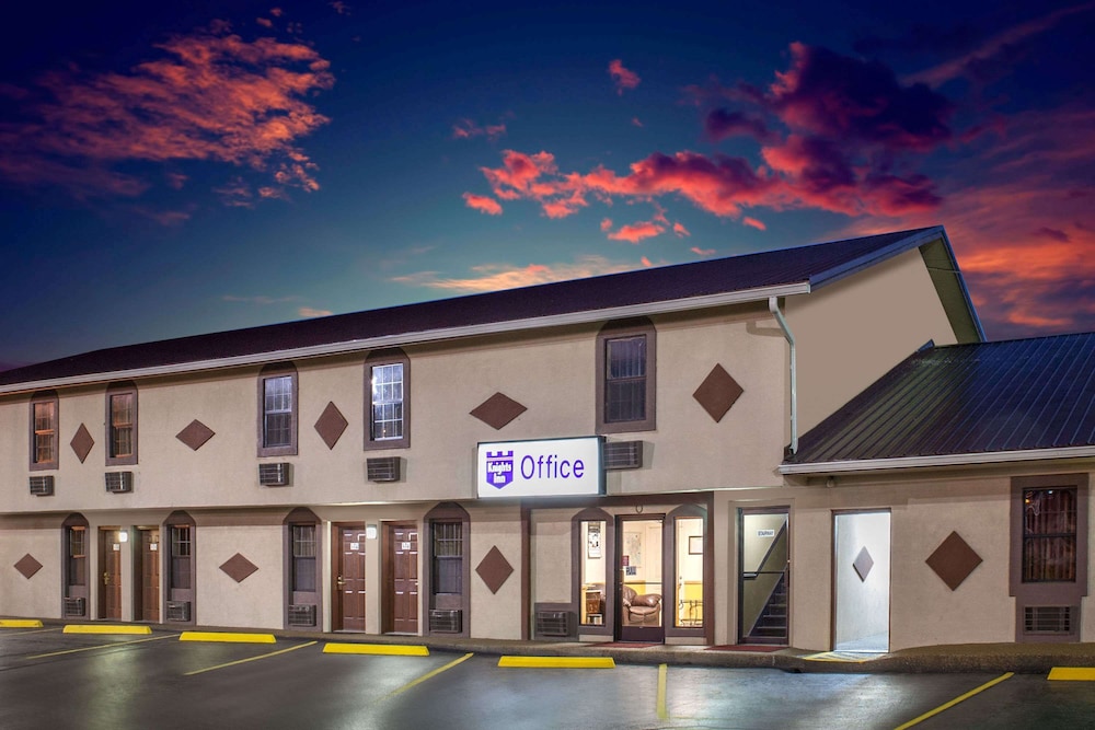 Knights Inn Wildersville,Jackson>>Henderson,2 star