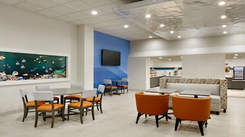 holiday inn express williamsbrg busch gardens area by ihg