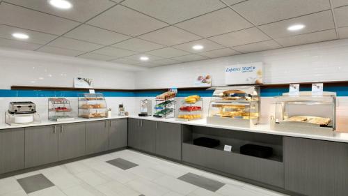 holiday inn express williamsbrg busch gardens area by ihg